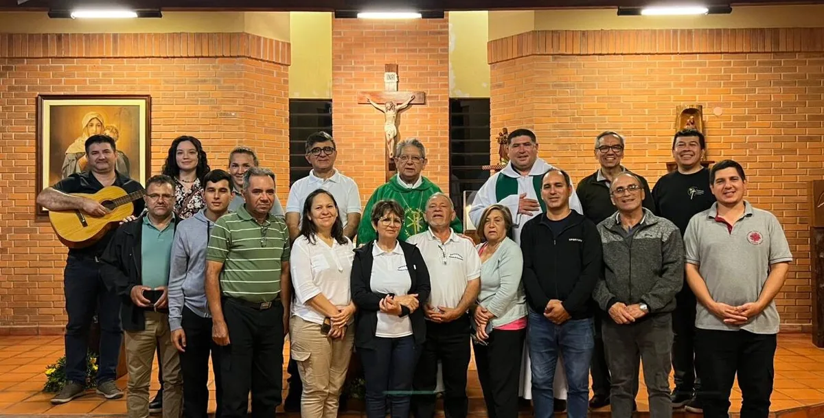 Encuentro comunitario de la Pastoral Social en una comunidad